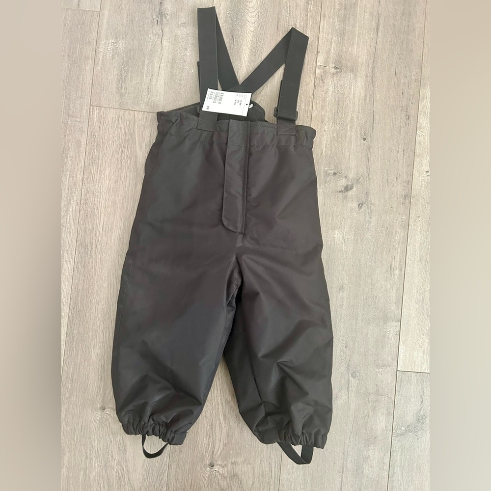 H&M children's black Snow Pants with Adjustable Suspenders -Size 12-18 mos.  NWT